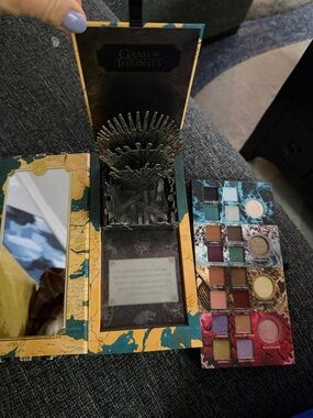 Game of Thrones Iron Throne Eyeshadow Palette - Multi Color